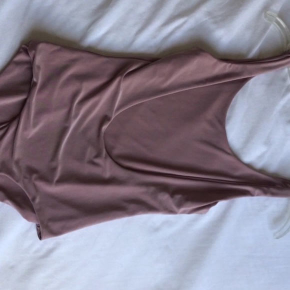 Fashion nova bodysuit - Picture 6 of 7